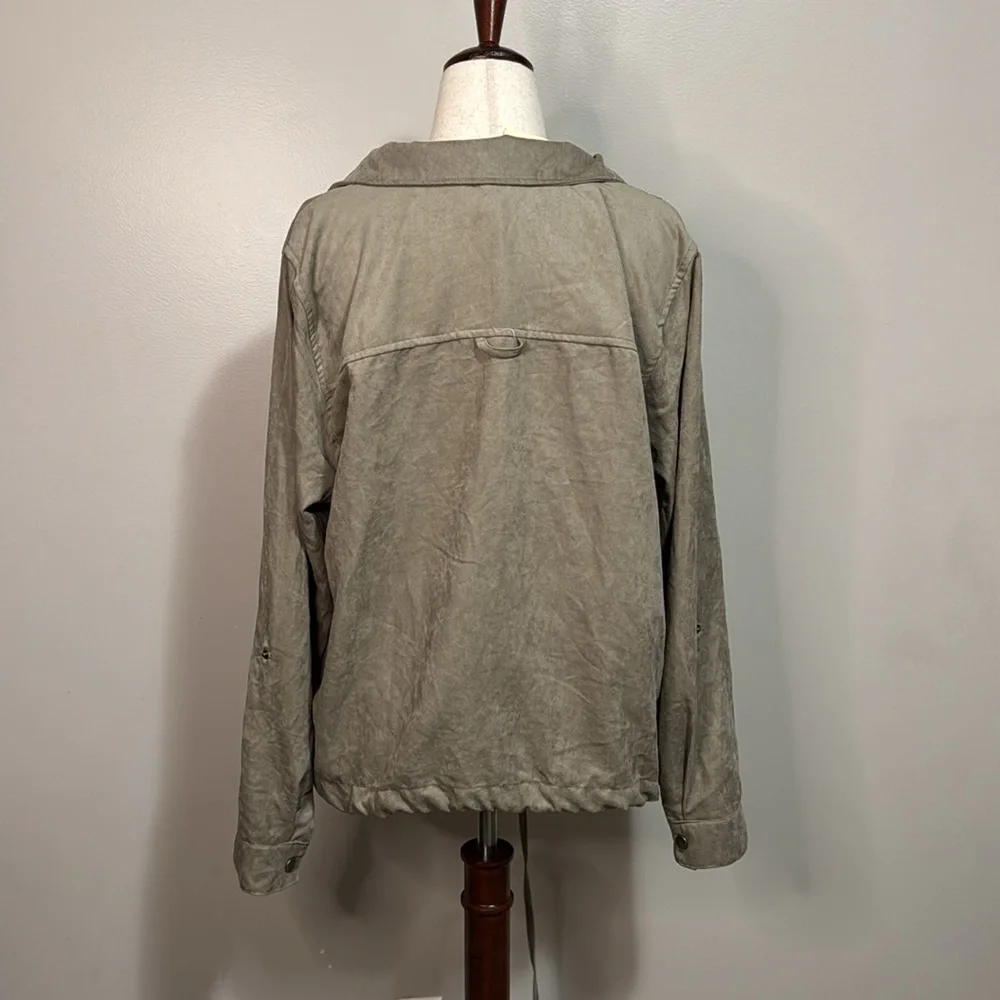 KORYE Women's Peach Skin Crop Utility Jacket Size 2X In Sage - Picture 2 of 7